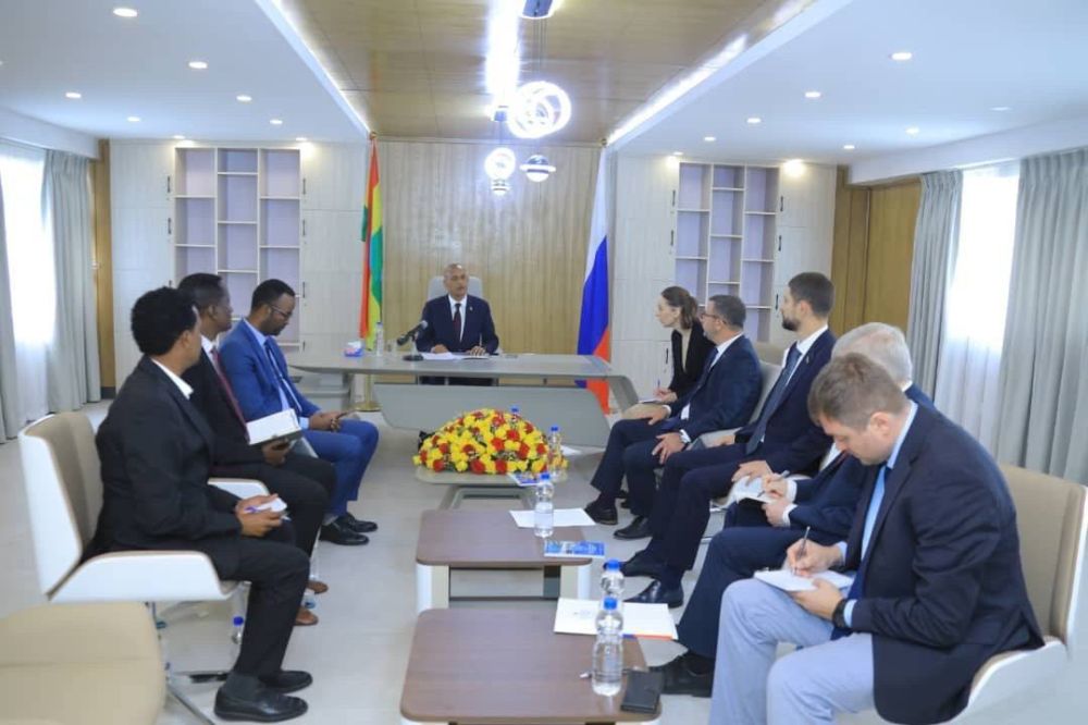 Александр Волошин: В ходе рабочей поездки в Эфиопию состоялась встреча делегации Совета Федерации с главой верхней палаты Парламента Эфиопии Агеньеху Тешагером