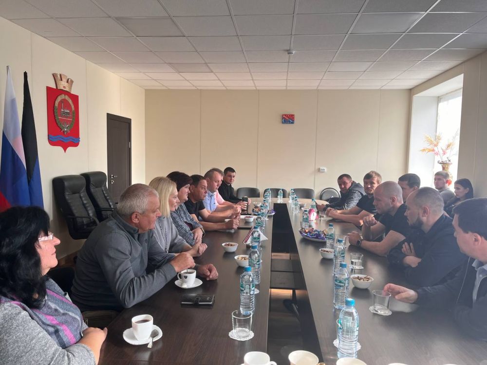 Константин Зинченко: Сегодня в Волновахе принимаем гостей из Пуровского района шефа-региона Ямал