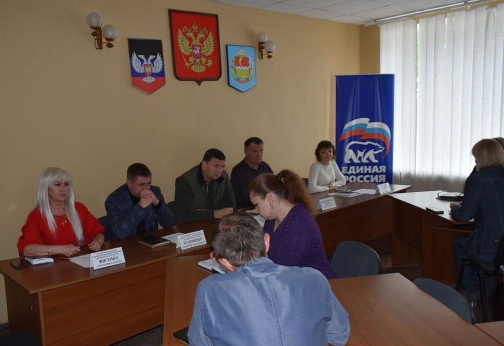 Игорь Лызов: На еженедельном аппаратном совещании с начальниками управлений, отделов, секторов администрации округа...