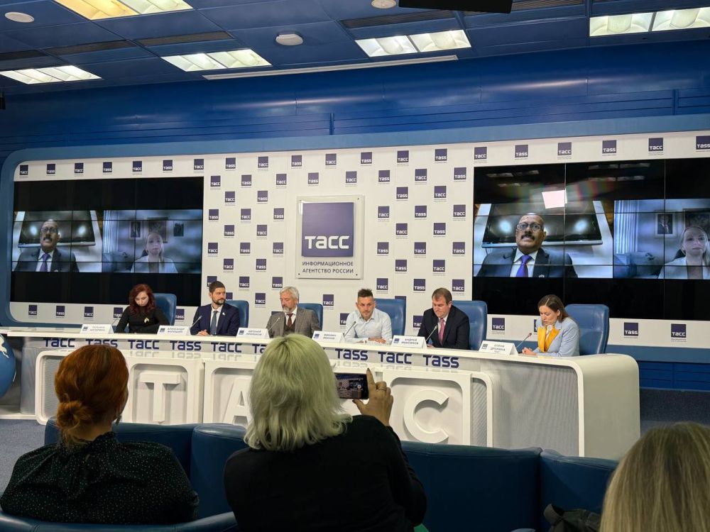 Александр Волошин: На пресс-конференции в ТАСС, которая посвящена реализации проекта "Слово о русском сердце" в Индии