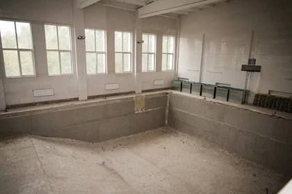 Сенатор Волошин посетил физкультурно-спортивный комплекс «Олимп» в Шахтерске