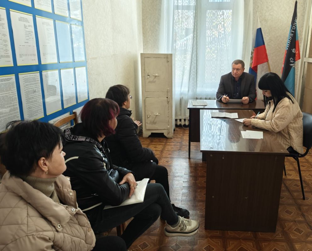 Глава Снежного ответил на вопросы жителей