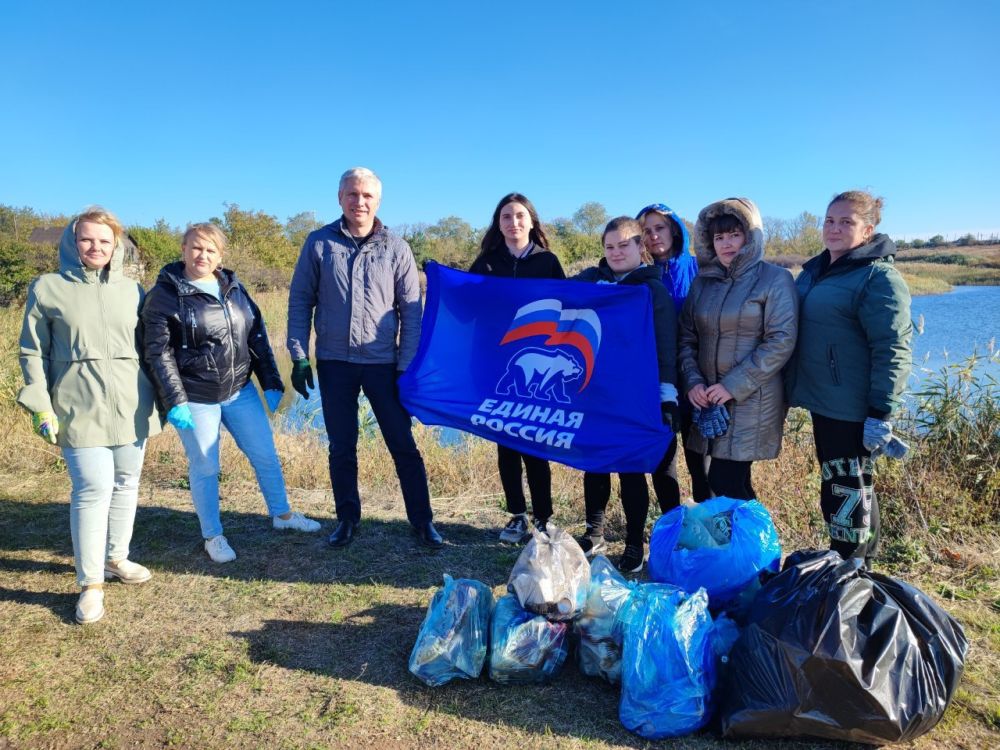 Сегодня, 24 октября, в акции «Чистый четверг» в рамках партийного проекта «Городская среда» Всероссийской политической...
