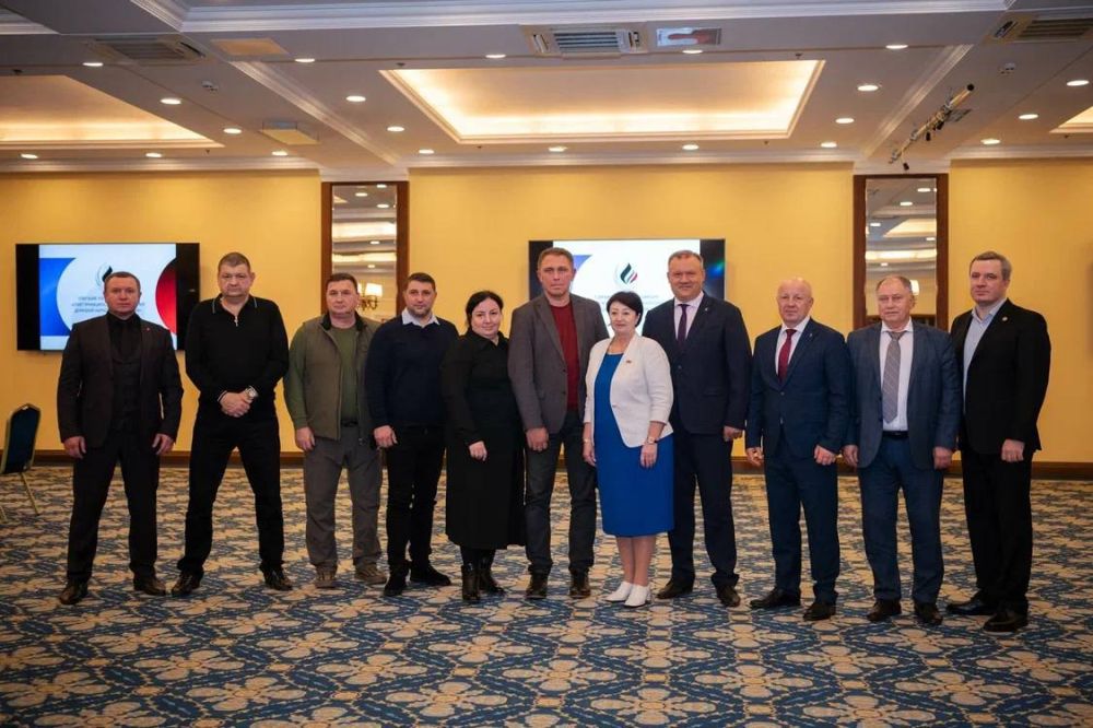 Александр Волошин: Обратился по видеосвязи к участникам собрания Ассоциации «Совет муниципальных образований Донецкой Народной Республики»