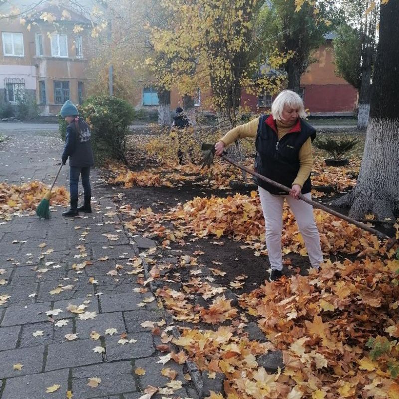 Владислав Ключаров: Продолжаем откликаться на призыв Главы ДНР Дениса Владимировича Пушилина и активно принимать участие в субботниках