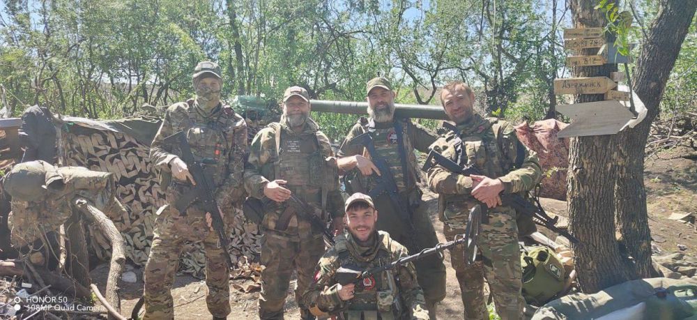Сбор для Родни. Друзья, пока были в пресс-туре в Донецке, я развиртуализировалась с ребятами из отряда «Родня». Общались с Женей (Гайдуком) Николаевым и Сашей (Арабом) Крештопом — стало понятно, что есть большая нужда в РЭБе