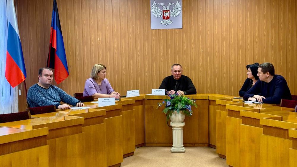 ������ ��������: �������, 6 ������, ���������� ������� ������������ ������ ������������� ���������������� ������...