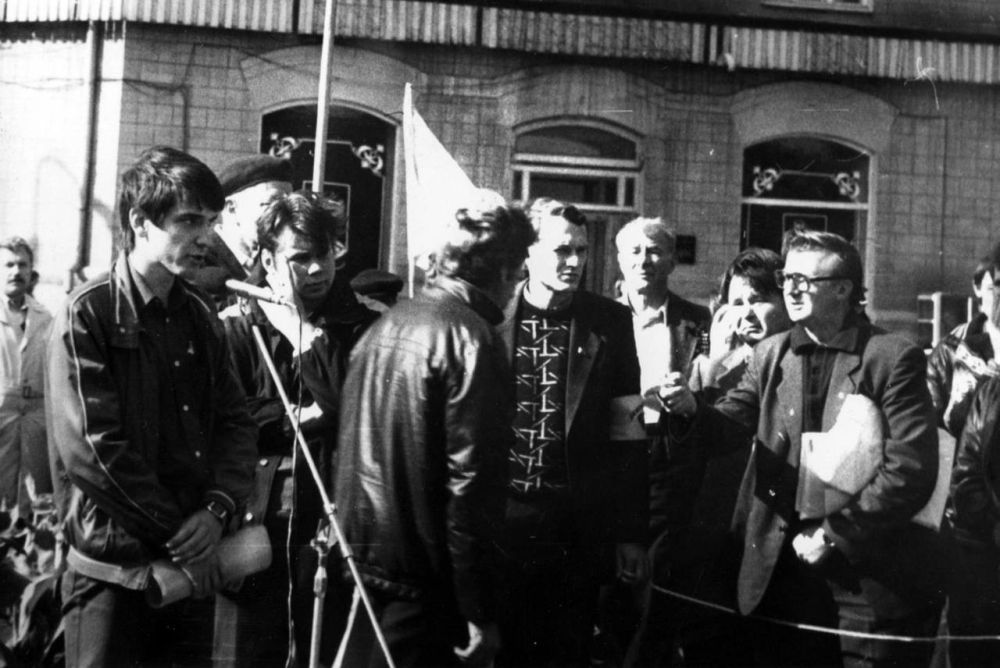 �������� ��������: �������? ����� � ���������� - ��� �. ����� 35 ��� �����, ������ 1989 ���� � �������