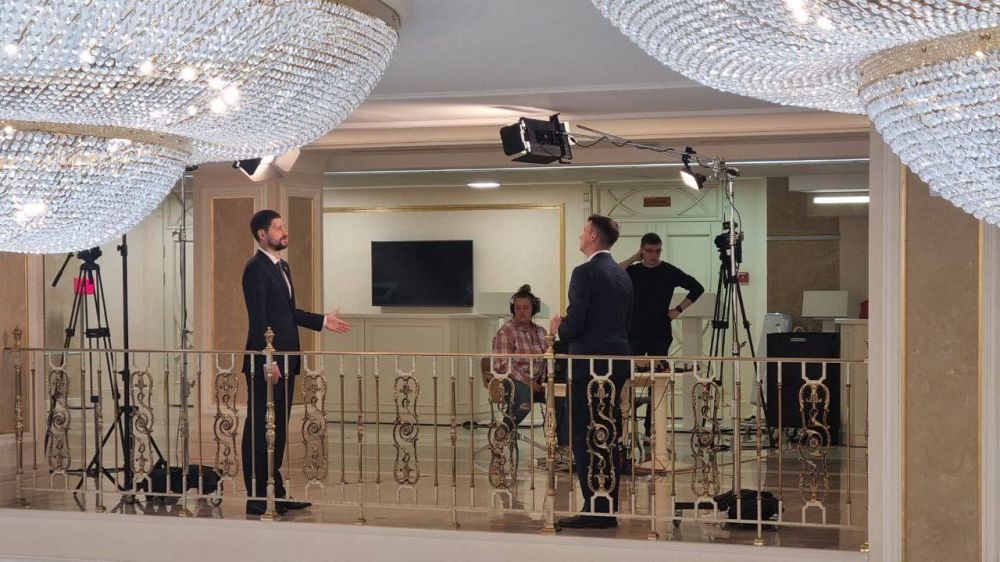 Александр Волошин: Дал интервью для программы "Сенат"