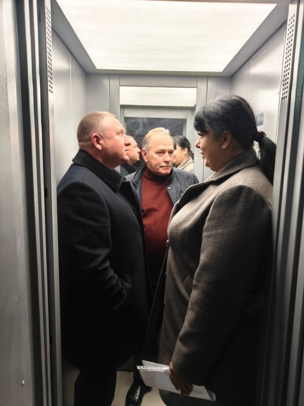 В Снежном запустили в эксплуатацию новый лифт