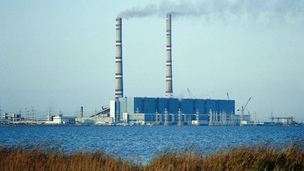 Российские войска берут Курахово в клещи, держа под огнем пути отступления: что нам даст освобождение города