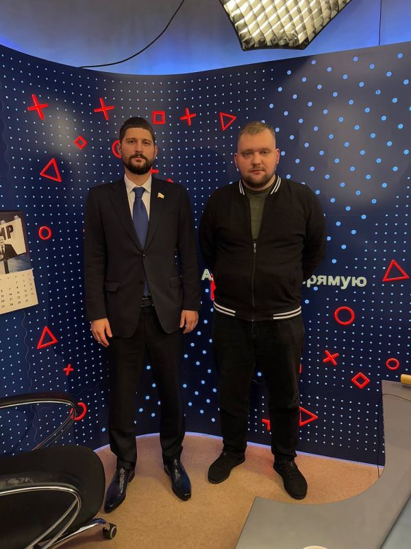 Александр Волошин: Поговорили с белорусским журналистом Григорием Азарёнком