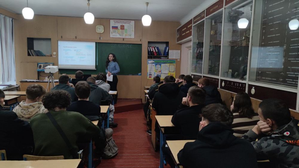 Николай Михайлов: В Старобешевском округе представители администрации пообщались с молодежью