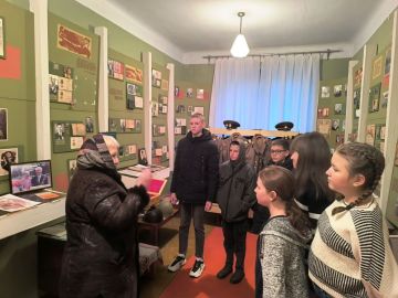 03.12.2024г в музее истории села Октябрьское прошла тематическая беседа, посвящённая Дню Неизвестного солдата СССР