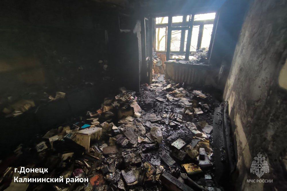 Днём в Донецке огонь унес две жизни