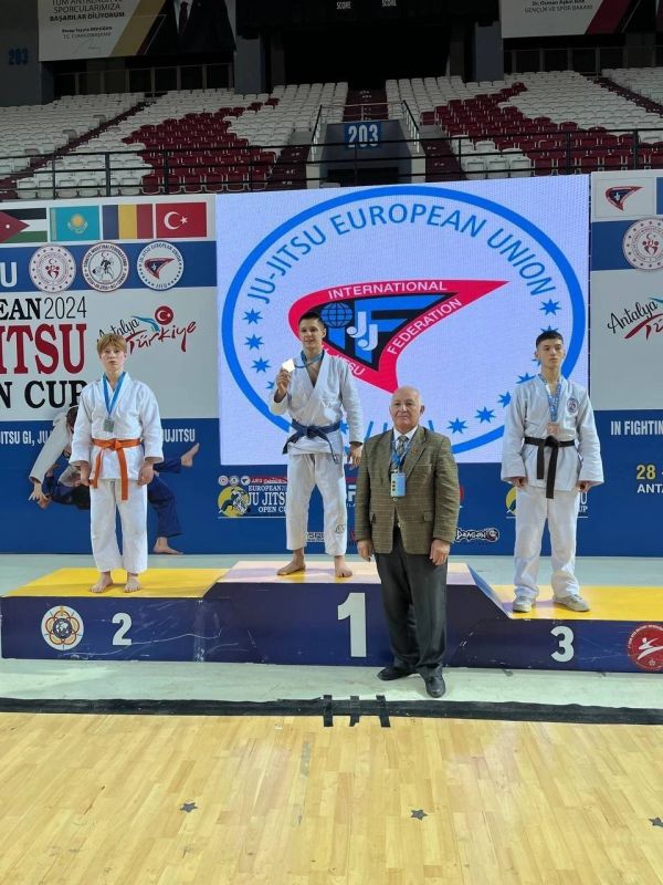 Александр Волошин: Осенью, во время рабочей поездки в регион познакомился с молодым спортсменом Даниилом Оманом