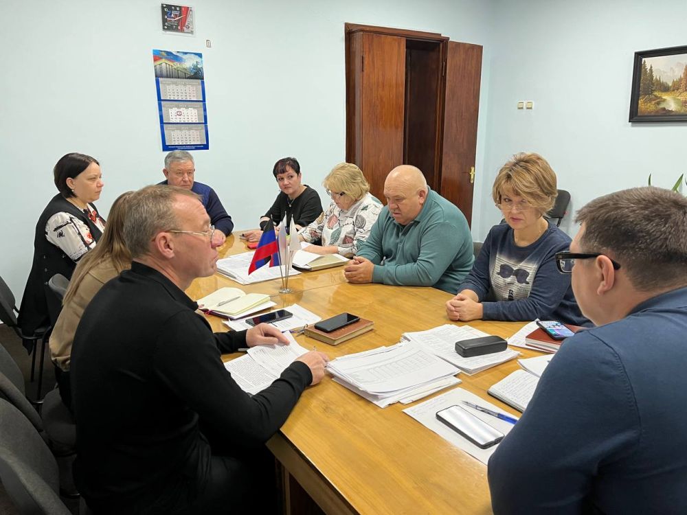 ������� �������: �������, 4 �������, ������ ����������� ��������� �� ������� �������� � �������� ������������ ����� � ������������� ����������� ������������� ������������� ������