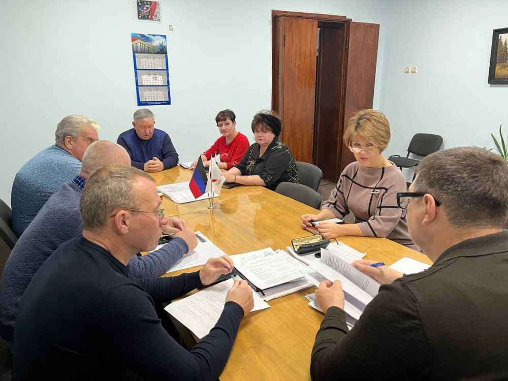 ������� �������: �������, 6 �������, ������ ����������� ��������� �� ������� �������� � �������� ������������ ����� � ������������� ����������� ������������� ������������� ������