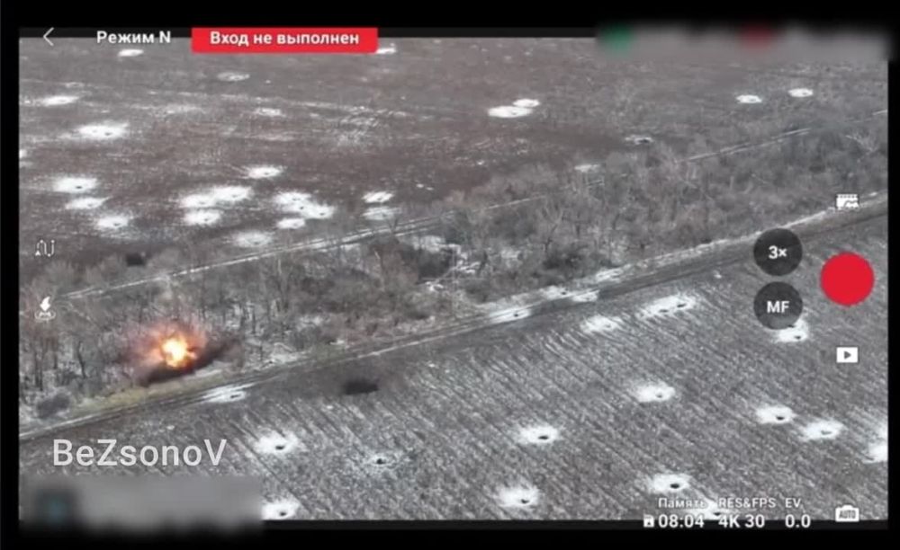 Даниил Безсонов: #эксклюзив. В районе Васюковки, на Соледарском направлении, артиллеристы отряда "Невский" продолжают уничтожать расчёты украинских БПЛА