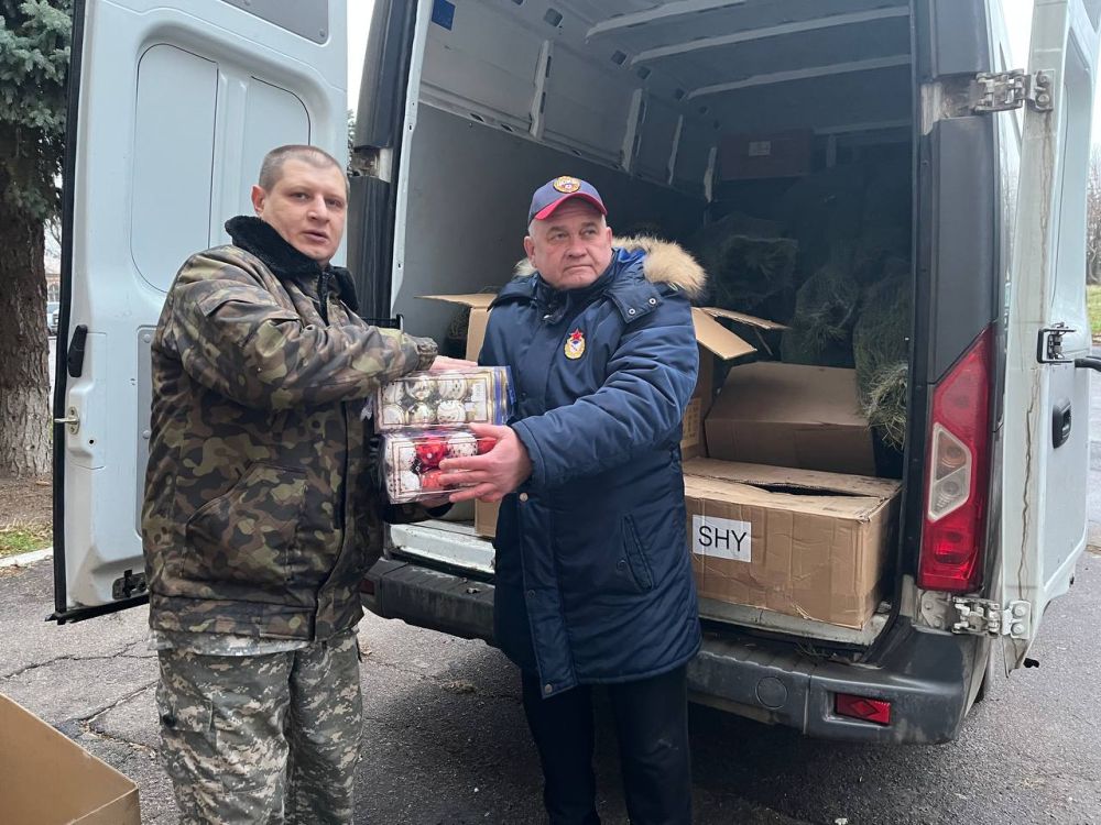 Василий Овчаров: Новогодняя пора - время подарков