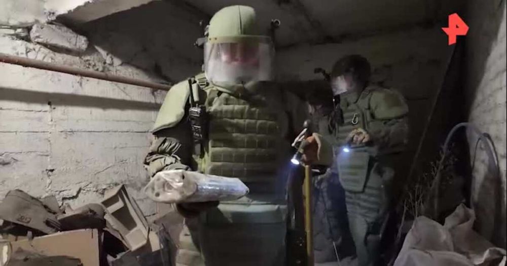 ВС РФ проводят разминирование освобожденного Селидово от взрывоопасных предметов