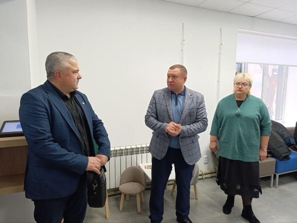 Сергей Ермаков: 10 декабря обсудил с сотрудниками отделения «Энергосбыт Донецк» развитие округа и ответили на их вопросы