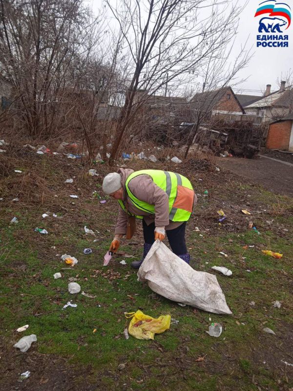 Сегодня, 12 декабря, в акции «Чистый четверг» в рамках партийного проекта «Городская среда» Всероссийской политической партии "Единая Россия" активное участие приняли сотрудники коммунальных предприятий, учреждений и...