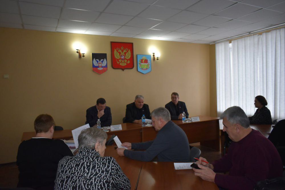 Игорь Лызов: В прошедшую пятницу принял участие в 40-м заседании Амвросиевского муниципального совета ДНР I созыва под председательством Александра Шульги