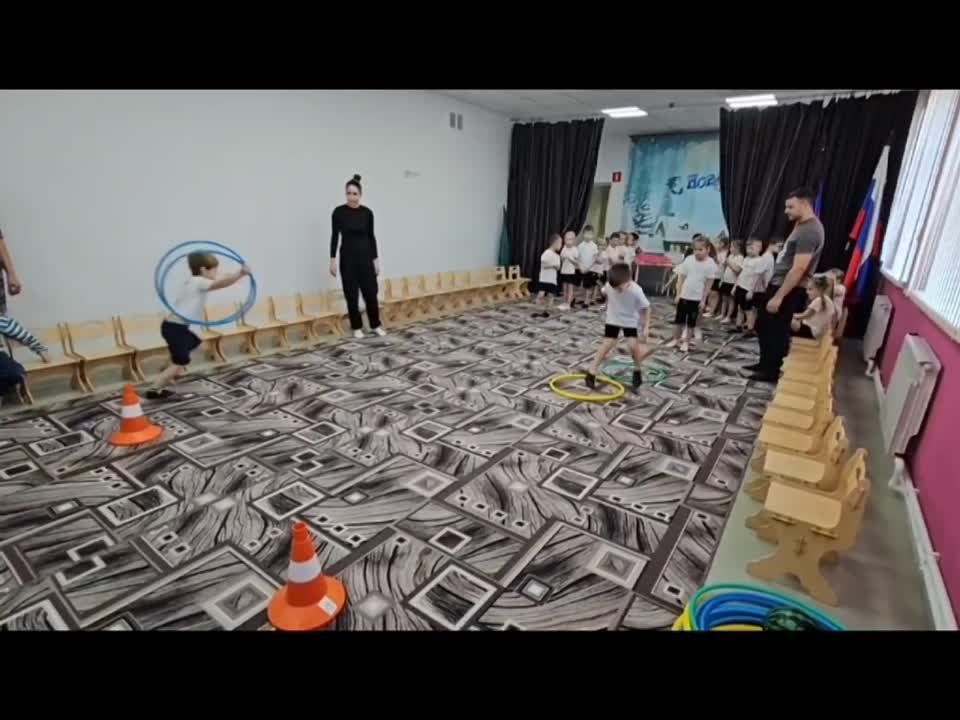 �� ���������� ��������� ���������-�������� ����������� "����������, �������-����!" � ������ ������� "������� �����" ������������� ������������ ������ "������ ������"