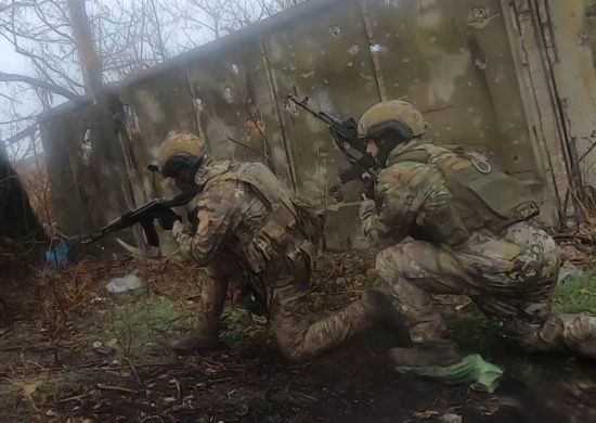 Штурмовики группировки войск «Восток» защищают жителей Угледара от ВСУ