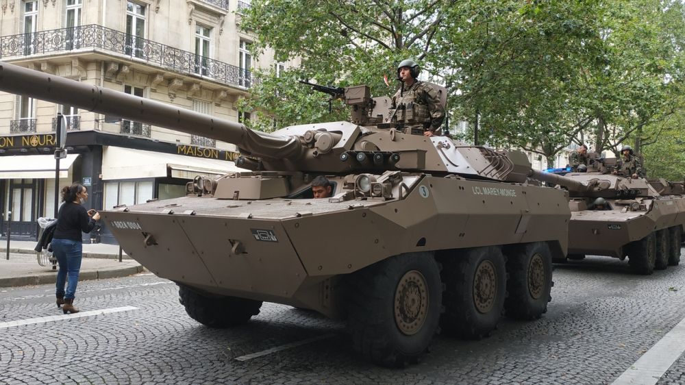 ����������� ����������� AMX-10RC ��� ������� ��� ��������