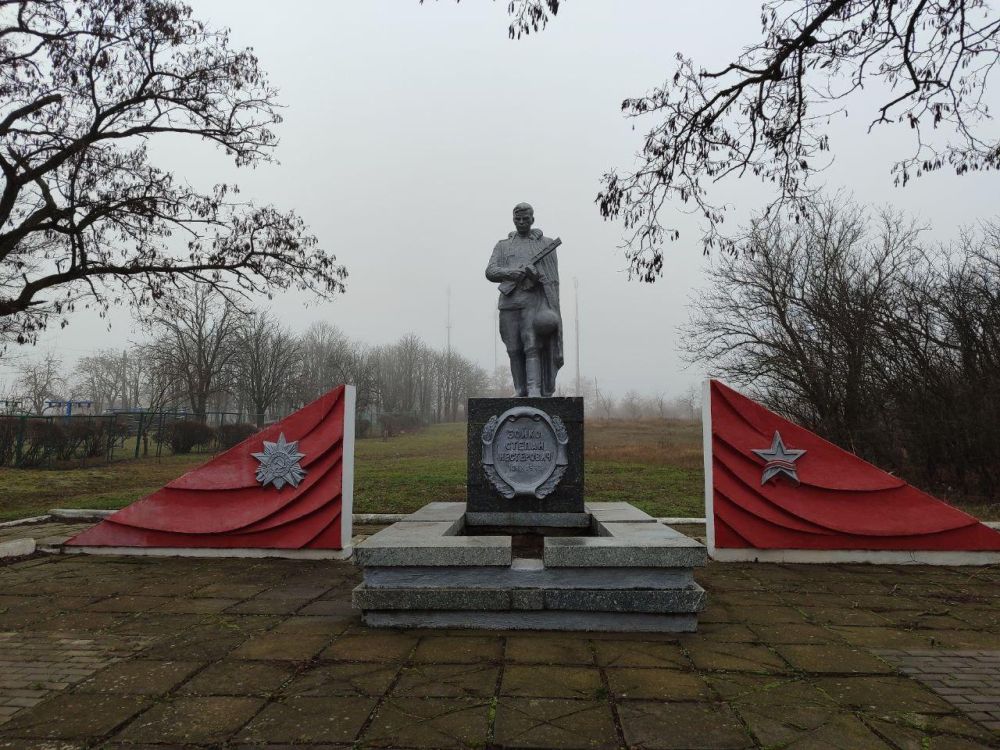 ��������� �������: �� ��������� ����� ��� ������ �������� � 80-����� ������� ������ � ��������� ������ ���������� ����� ��������� ������ �� ��������������� ���������� � ���� �������� �����