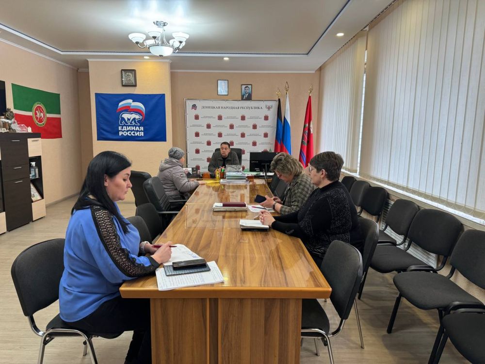 Сегодня, 17 января, глава муниципального образования Волновахский муниципальный округ ДНР, Константин Зинченко провел прием граждан совместно с представителями профильных управлений и отделов администрации Волновахского...