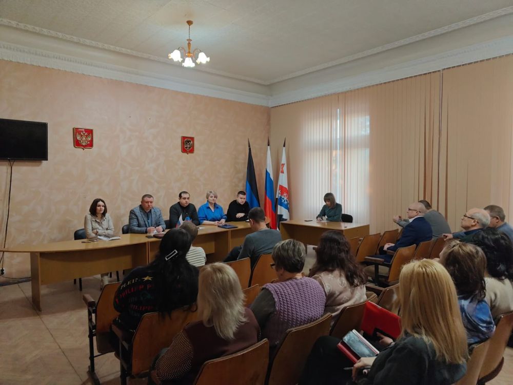 Сергей Ермаков: 20 января провел малое аппаратное совещание с начальниками отделов и структурных подразделений