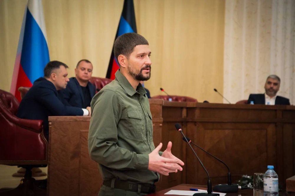 Александр Волошин: На этой неделе работаю в Донецкой Народной Республике