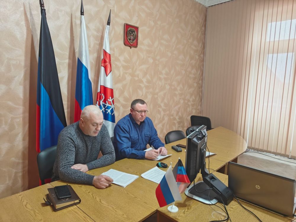 Глава Снежного в прямом эфире ответил на вопросы жителей