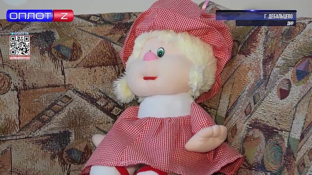 Сенатор России от ДНР осмотрел восстановленные объекты в Дебальцево