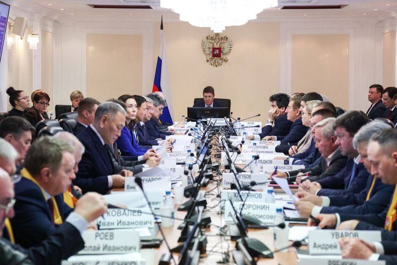 Александр Волошин: Сегодня в Совете Федерации состоялось первое в этом году заседание Комитета по федеративному устройству, региональной политике, местному самоуправлению и делам Севера