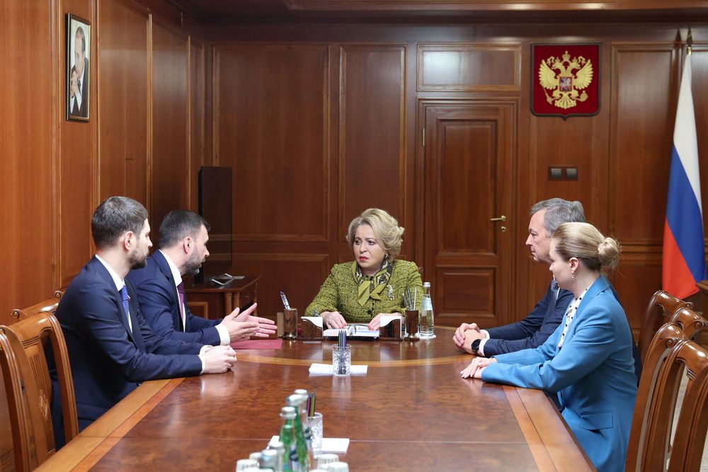 Денис Пушилин обсудил с Валентиной Матвиенко вопросы развития региона