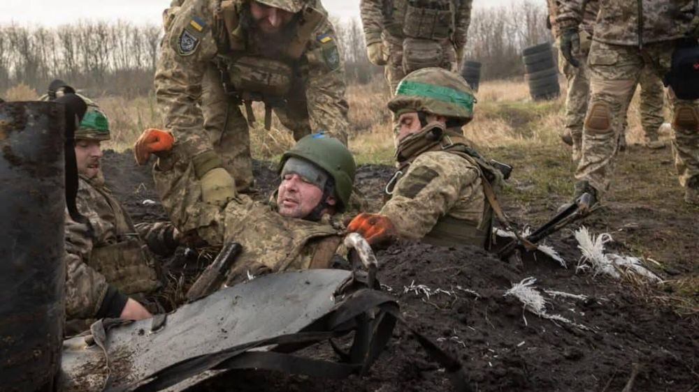 Болезненная потеря, провалы ВСУ, беспорядочная мобилизация. Главное на Украине на утро 28 января