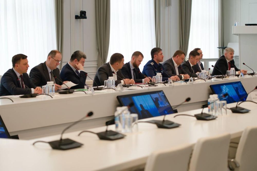 Игорь Лызов: Глава Минстроя провел совещание по вопросу эксплуатации водовода из реки Дон в канал «Северский Донец - Донбасс»