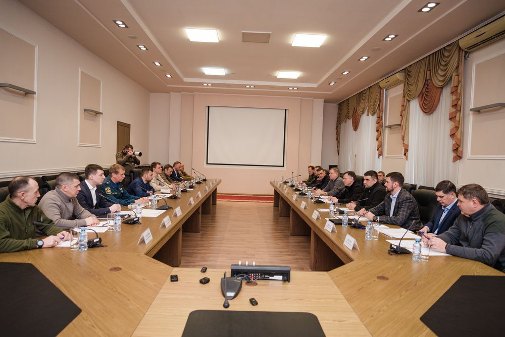 Денис Пушилин и Юрий Слюсарь заслушали доклады о результатах деятельности рабочих групп Содружества «Донбасс»