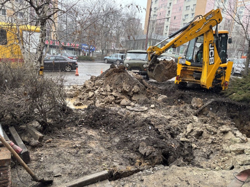 В Ворошиловском районе Донецка специалисты оперативно приступили к ликвидации порыва