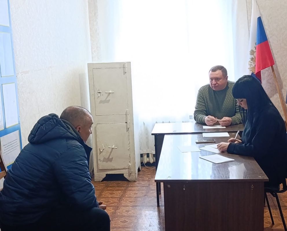 Глава Снежного ответил на вопросы жителей