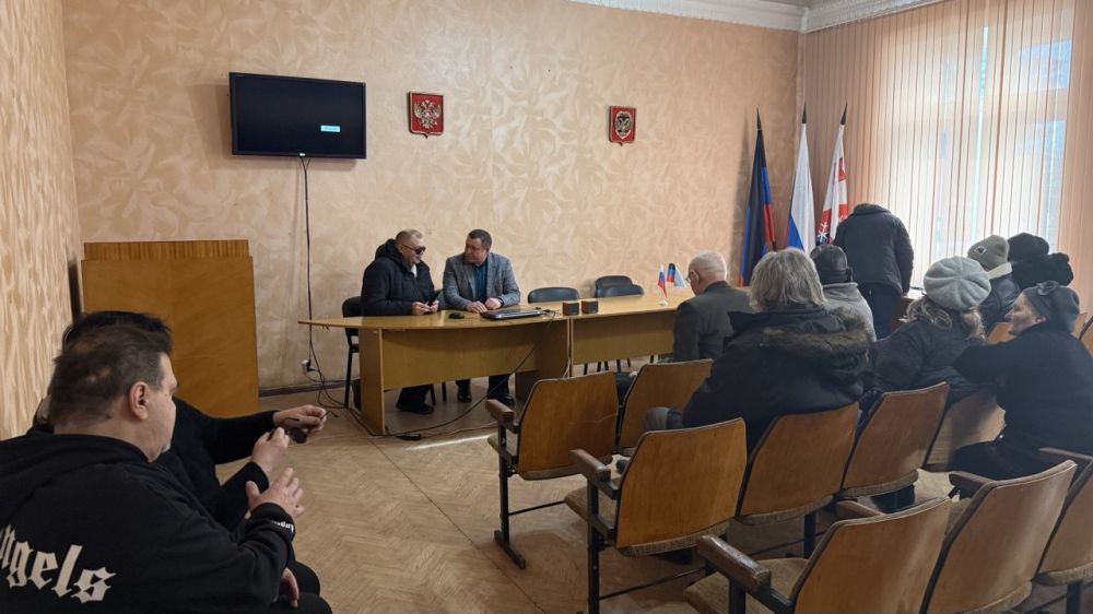 Глава округа Снежное встретился с представителями общества слепых