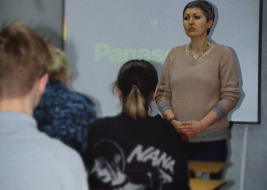 ���� ������: �������, 6 �������" � ���� "����� N 55 ��. �.�.����� �.�