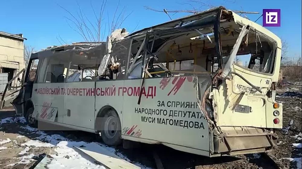 Состояние трамвайного депо в Авдеевке показал корреспондент "Известий" Евгений Быковский