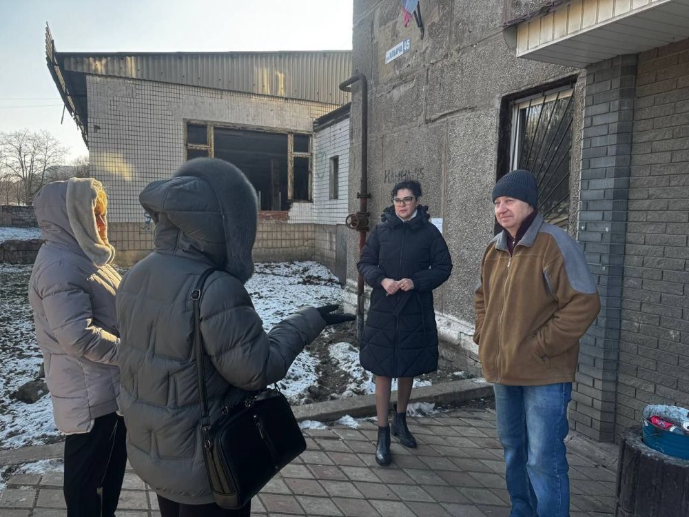 Встречи с населением. 10 февраля начальником Юнокоммунаровского территориального отдела управления по обеспечению деятельности территорий администрации городского округа Енакиево Коваленко Еленой Викторовной проведена...