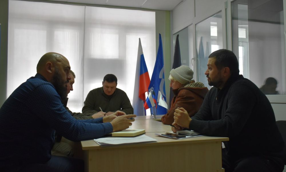 Игорь Лызов: Вчера провёл приём граждан в администрации Амвросиевского муниципального округа