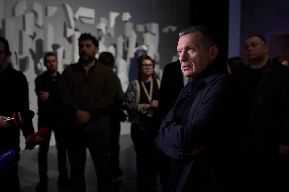 В Санкт-Петербурге открылась мультимедийная выставка «За лентой» — о войне такой, какой её видят те, кто там